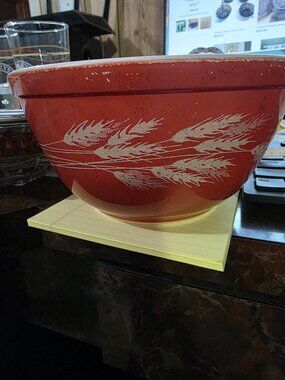 Vintage Pyrex Autumn harvest mixing bowl with wheat stalk pattern